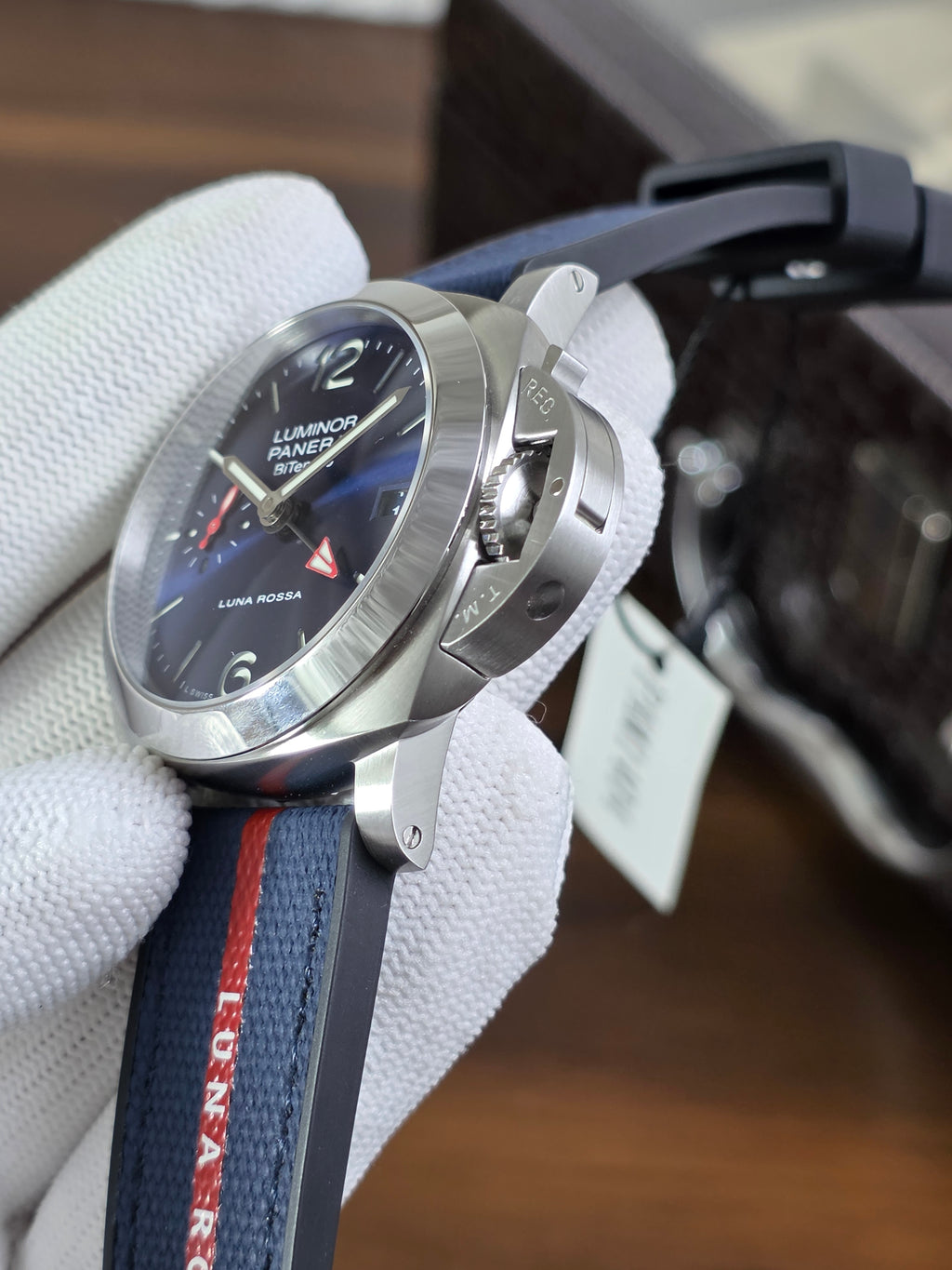 Panerai Luminor Quaranta Bitempo Luna Rossa GMT (Swiss Eta)