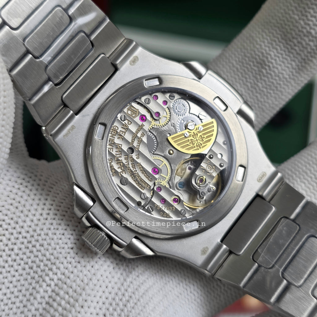 Patek Philippe Nautilus 5712/1A-001 Automatic