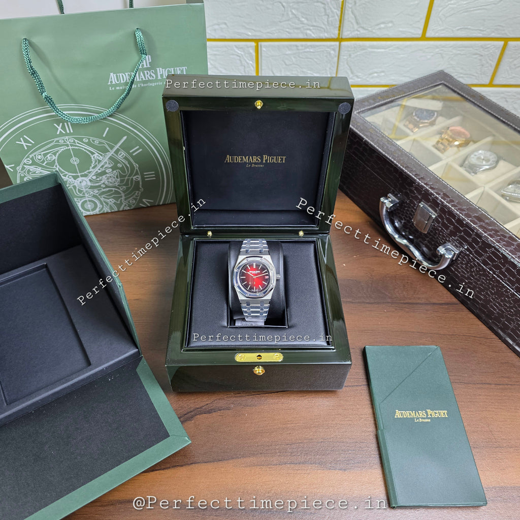 Audemars Piguet Royal Oak
“Jumbo” Extra-Thin
Ref. 16202XT.OO.1240XT.01 SWISS EETA (ZF MODEL)