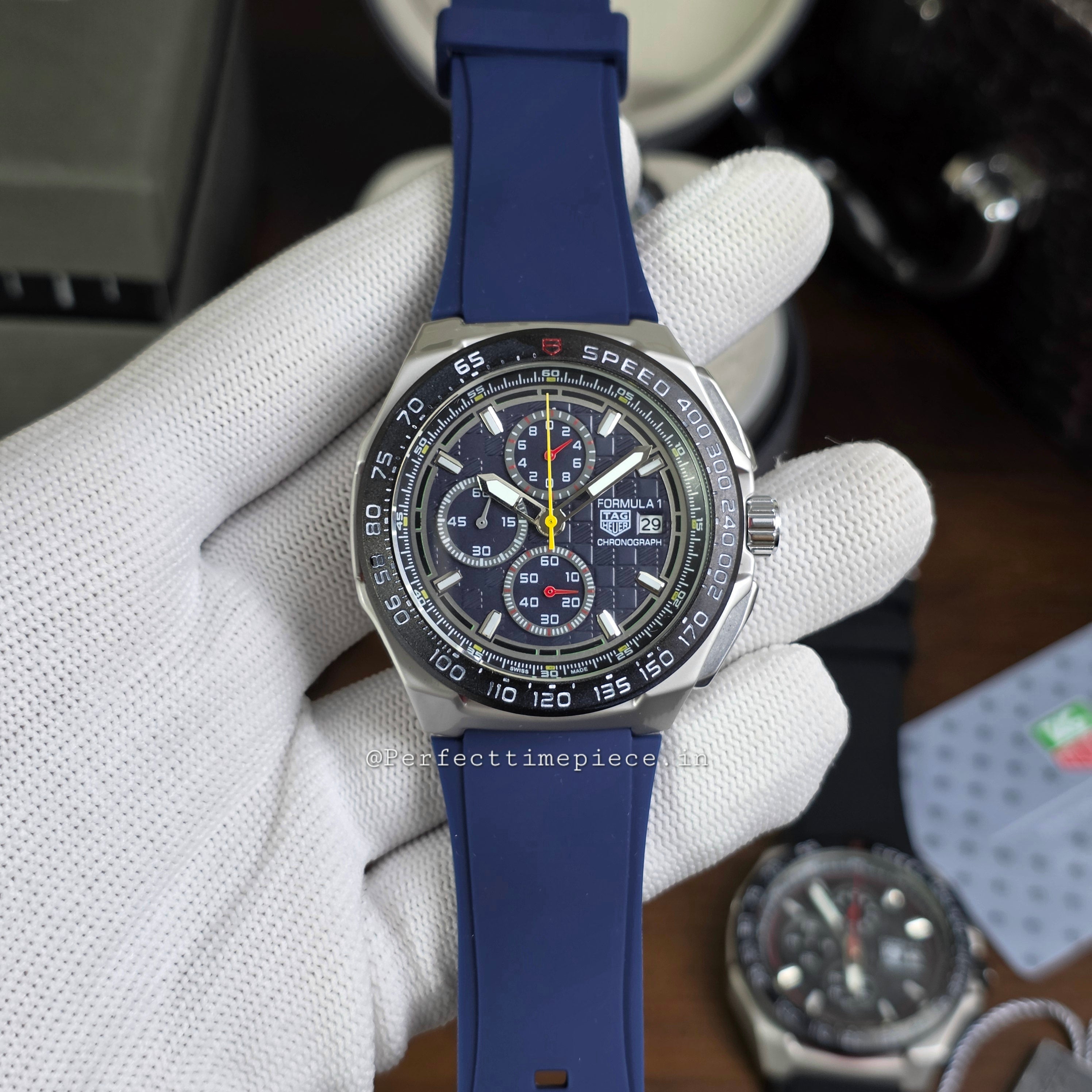 Tag Heuer Formula 1 X Oracle 4 Colours