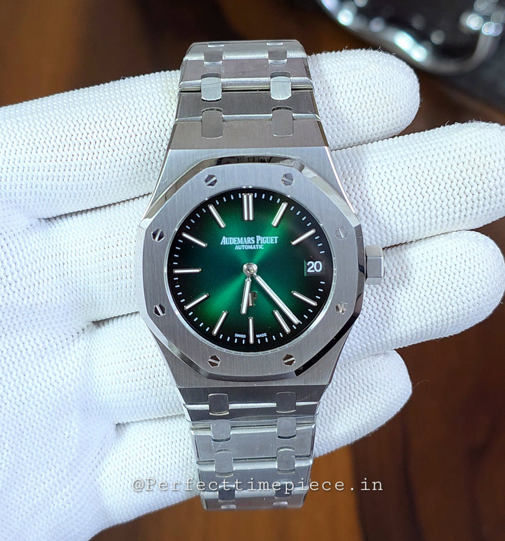 Audemars Piguet Royal Oak "Jumbo" Extra-Thin in green (Swiss Eeta)
