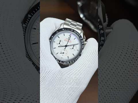 Omega Speedmaster
Moonwatch Professional
42 mm (SWISS EETA)